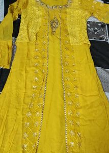 Elegant Yellow Kurta Set