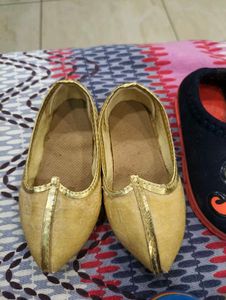 baby boy used foot wear