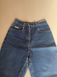 Vintage High-Waisted Jeans