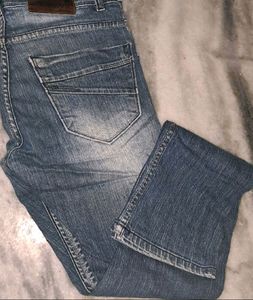 Jeans -(Size 32)