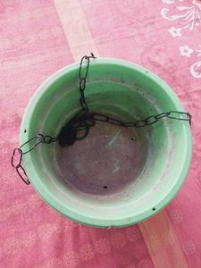 3 Pot Set One Is Hanging With Chain