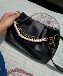 Pearl Chain Sling Bags 🦪⛓️