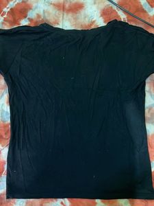 Black &#39;Believe&#39; Graphic Tee