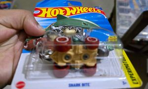 Hot Wheels Buick Riviera &amp; Shark Bite Treasure Hun