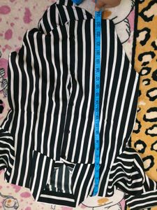 Striped Button-Down Shirt Crop in 36 bust