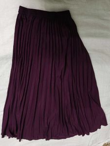 Pleated skirt