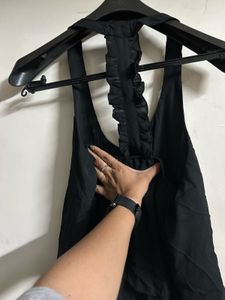 Black Sleeveless Tank Top