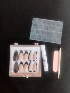 Laylaa Press On Nails