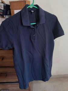 Uniqlo Slim Fit Unisex Polo Collar T Shirt