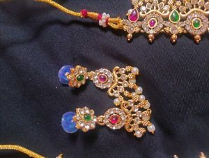 Elegant Indian Jewelry Set
