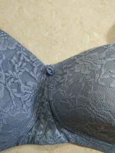 Amante non wired Lace padded T shirt bra