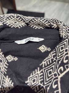 Patterned Black Shirt
