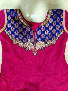 Elegant Pink Embroidered Kurta