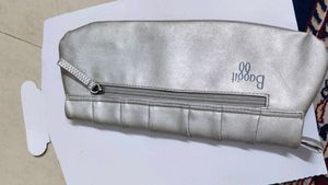 Elegant And Beautiful Casual Clutch