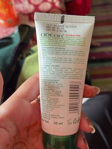 Odeon Strawberry Face Wash