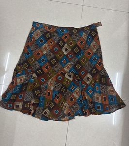 Patterned Knee length Skirt