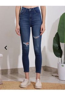 Shein ankle lengthmid wash distressed jeans