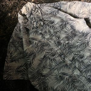 Ryan Arrow Beach Shirt