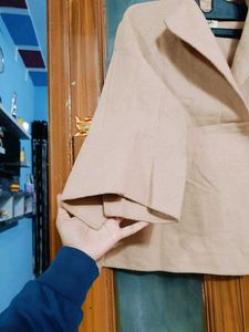 Elegant Beige Women's Blazer