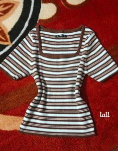 brown& white striped top