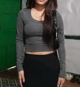 full sleeves grey crop tops