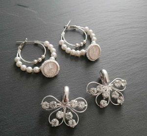 New 2 pairs ofSparkling Silver Tone Earring Set