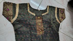 Vintage Style Embellished Short Ethnic Kurta