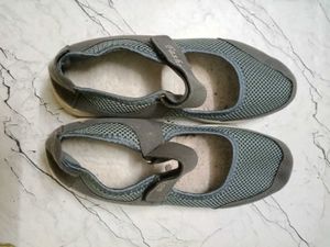 Comfortable Gray Mary Jane Shoes