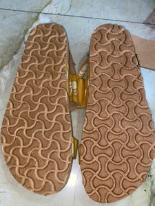 Taavi Thick Sole Sandal