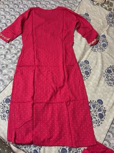 Elegant Pink Embroidered Kurta Set