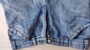 MENS/BOYS NEW VINTAGE DENIM CARGO SHORTS FOR SALE. A BRAND NEW ITEM WITH NO FLAWS AND DAMAGES