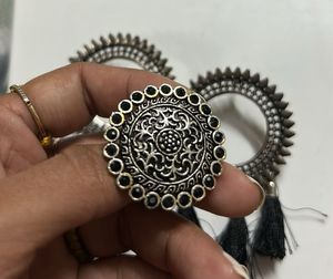 I M Selling Earings And Ring