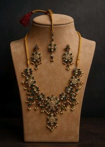 Necklace & Earrings Set