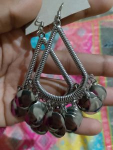 Set Of Two Silver Earrings 💞