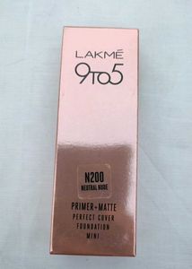 Laxme 9To5 Primer+Matte Perfect Cover Foundation