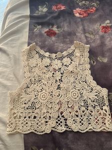 Medium Size Crop Jacket/vest