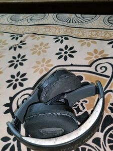 headphones 🎧