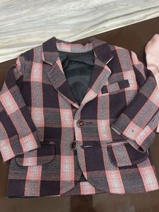 Boys Plaid Blazer.. new in condition totally