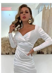 Sweetheart neck dress with open back
