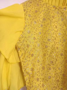 💥🆕️ Yellow Sequins Blouse With Ruffle Sleeves