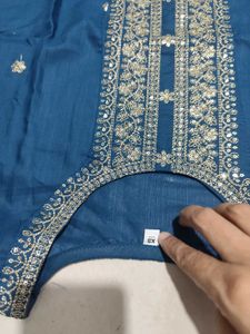 Elegant Blue Embroidered Kurta And Pant XS Size