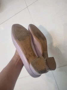 Lavender Pointed Toe Flats