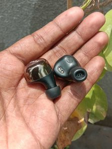 Mivi Duopods M40 (TWS Earbuds with Charging Case)