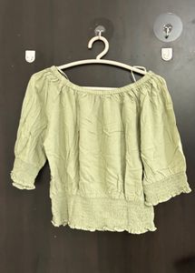 Boat Neck/ Off Shoulder