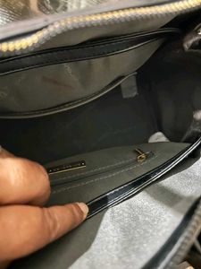 Handbag ( 6000/-❌ Only 350/-)