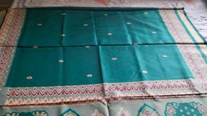 beautiful dark green sari without blouse