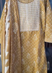 Elegant Olive Green Embroidered Kurti Set