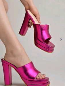 Shoetopia New Pink Platform heels