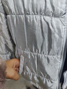 Auth Georgio Armani SILVER down-like poofy jacket