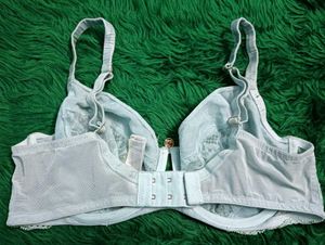 Lace Detail Bra🖤34D